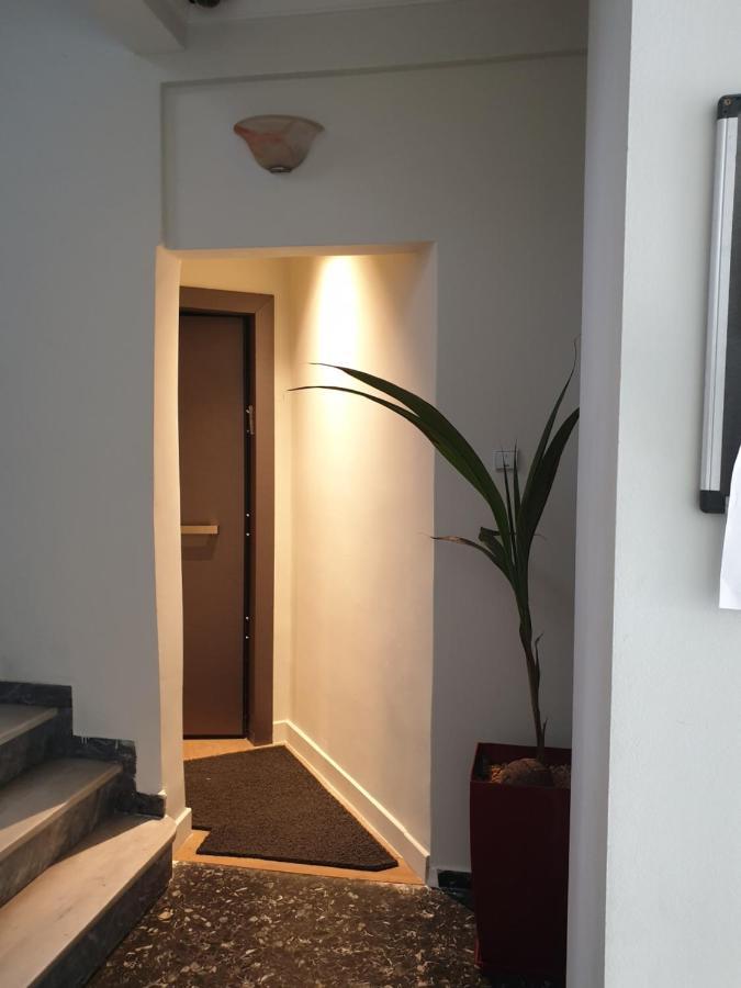 Renovated Studio With Roof Garden Access, 15 M Walk To Acropolis Apartment Athens Luaran gambar