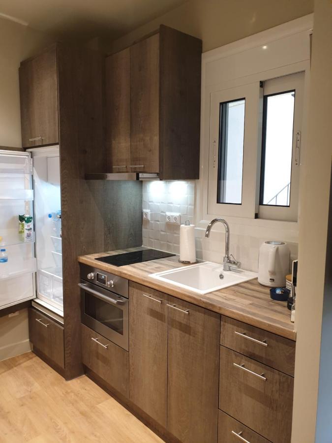 Renovated Studio With Roof Garden Access, 15 M Walk To Acropolis Apartment Athens Luaran gambar