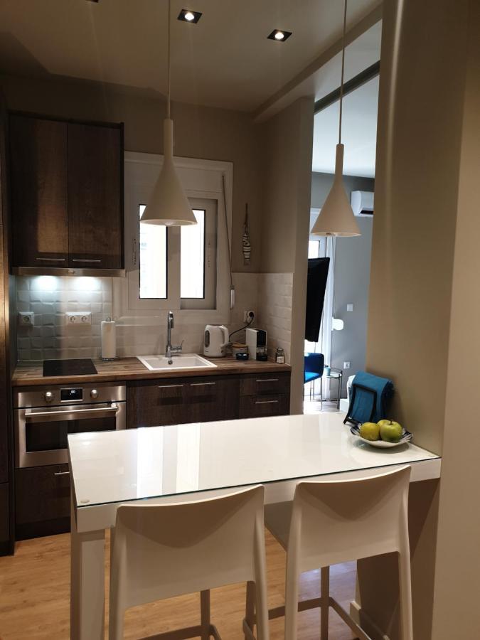 Renovated Studio With Roof Garden Access, 15 M Walk To Acropolis Apartment Athens Luaran gambar