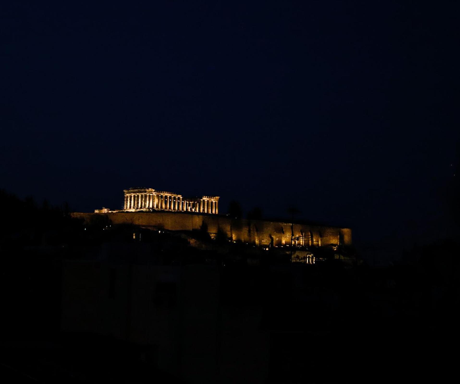 Renovated Studio With Roof Garden Access, 15 M Walk To Acropolis Apartment Athens Luaran gambar